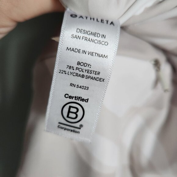 Athleta Women's Small Beige Tan Camo Contender 
 7/8 Tight Zip Pockets, size S - Picture 12 of 12